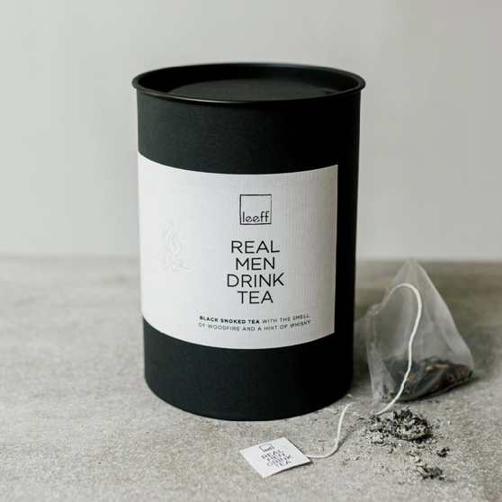thé de Leeff avec citattion 'Real men drink tea'